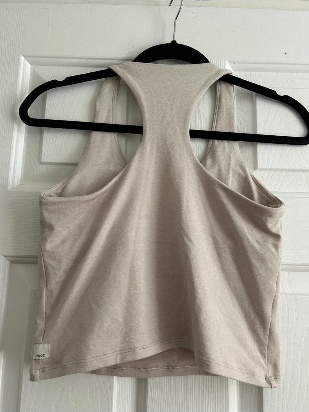 Vuori Halo Performance Crop 2.0 - Light Taupe - Picture 2 of 3